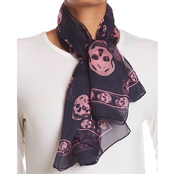 Alexander McQueen Classic Signature Sheer Navy & Pink Chiffon Silk Skull Scarf - Picture 5 of 5